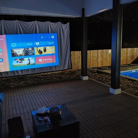 Rare Find! Private Heated Pool & Spa - Entire Home Near Atl City Center アトランタ エクステリア 写真