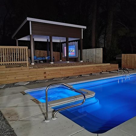 Rare Find! Private Heated Pool & Spa - Entire Home Near Atl City Center アトランタ エクステリア 写真
