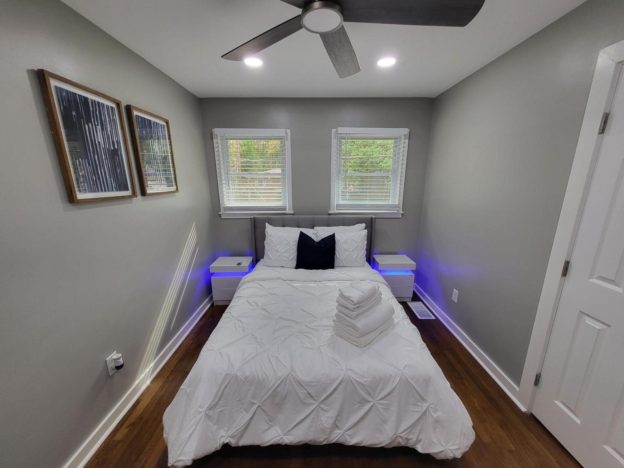 Rare Find! Private Heated Pool & Spa - Entire Home Near Atl City Center アトランタ エクステリア 写真