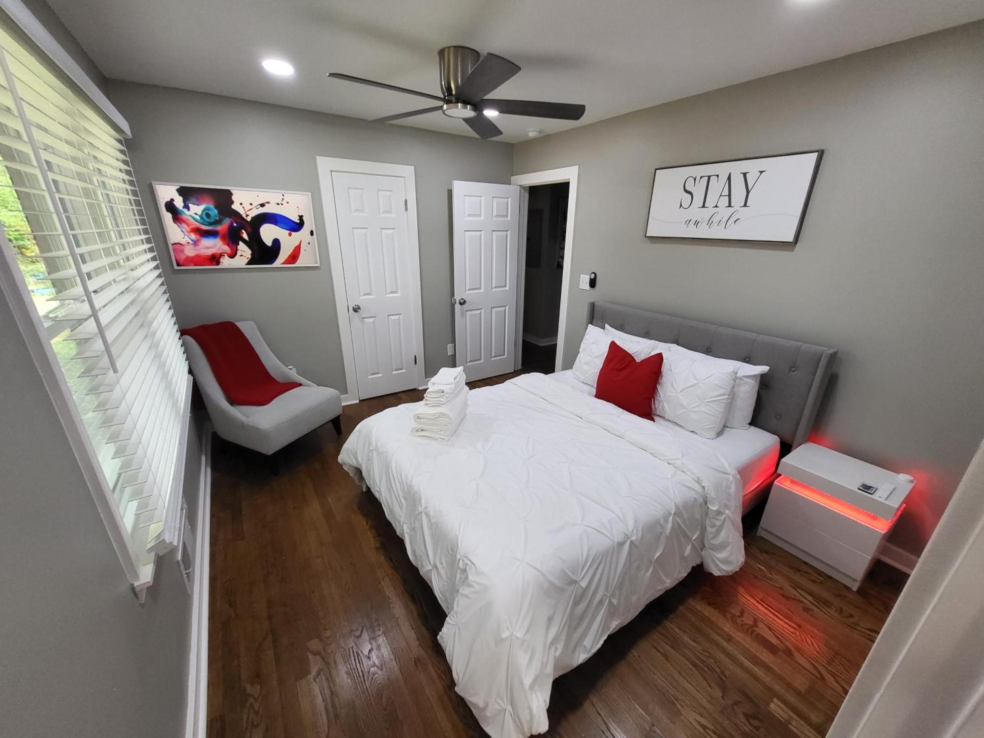 Rare Find! Private Heated Pool & Spa - Entire Home Near Atl City Center アトランタ エクステリア 写真